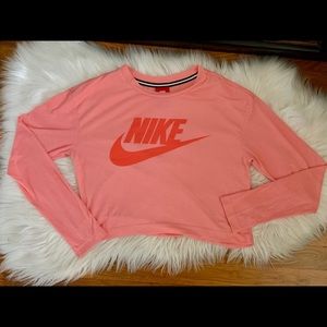 Nike Crop Top